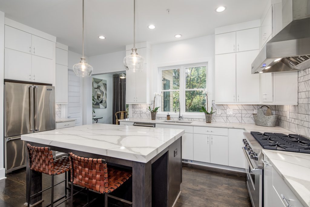 A kitchen island in 28th at Brookwood