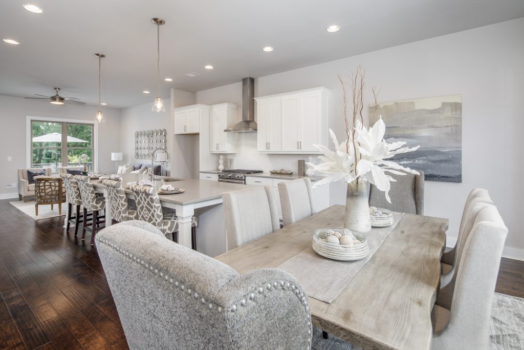 A dining room in Reserve at City Center