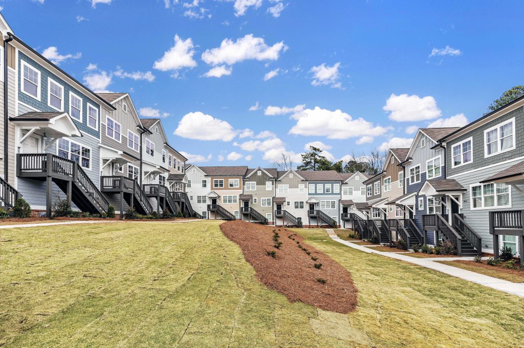 New townhomes in metro Atlanta at Kensington Gates