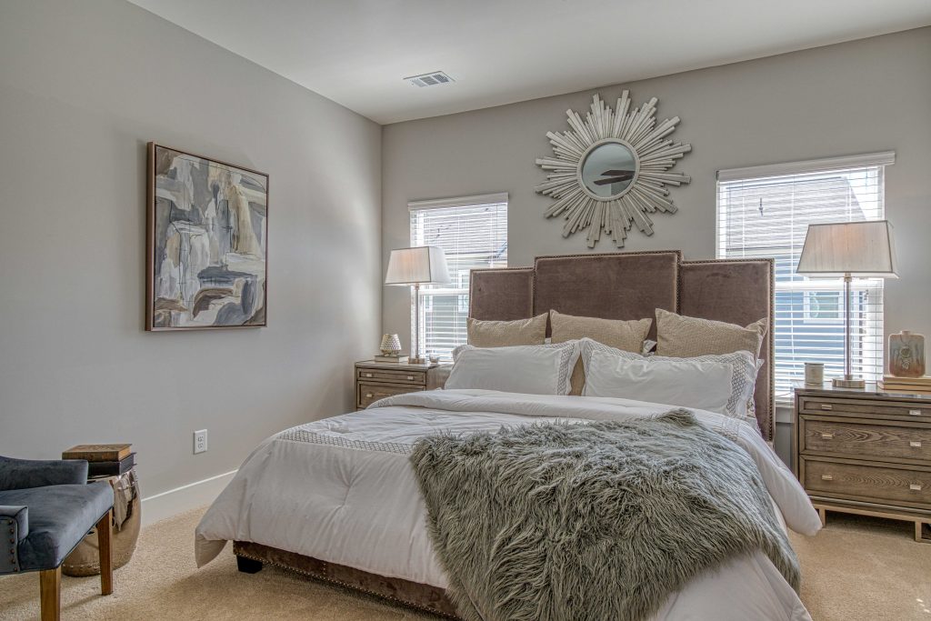 a master suite in Eastland Gates