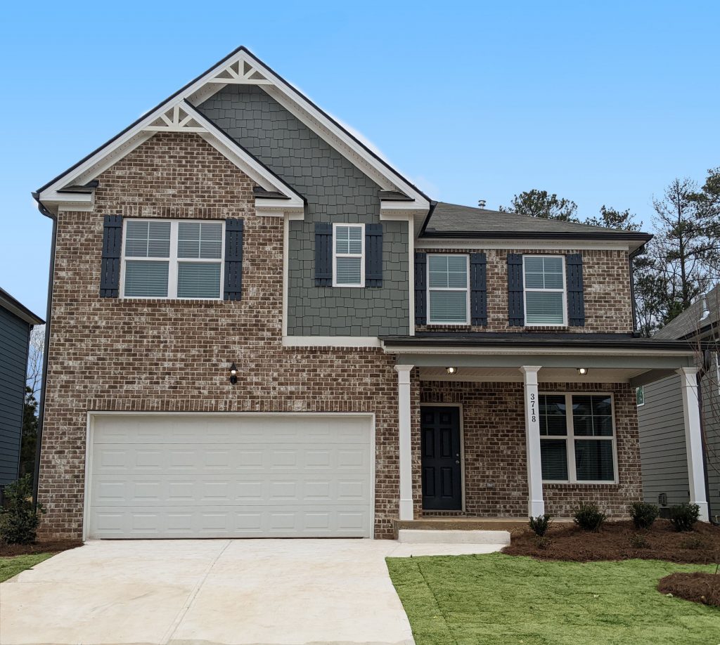 A lakefront home in Stonecrest at The Summit