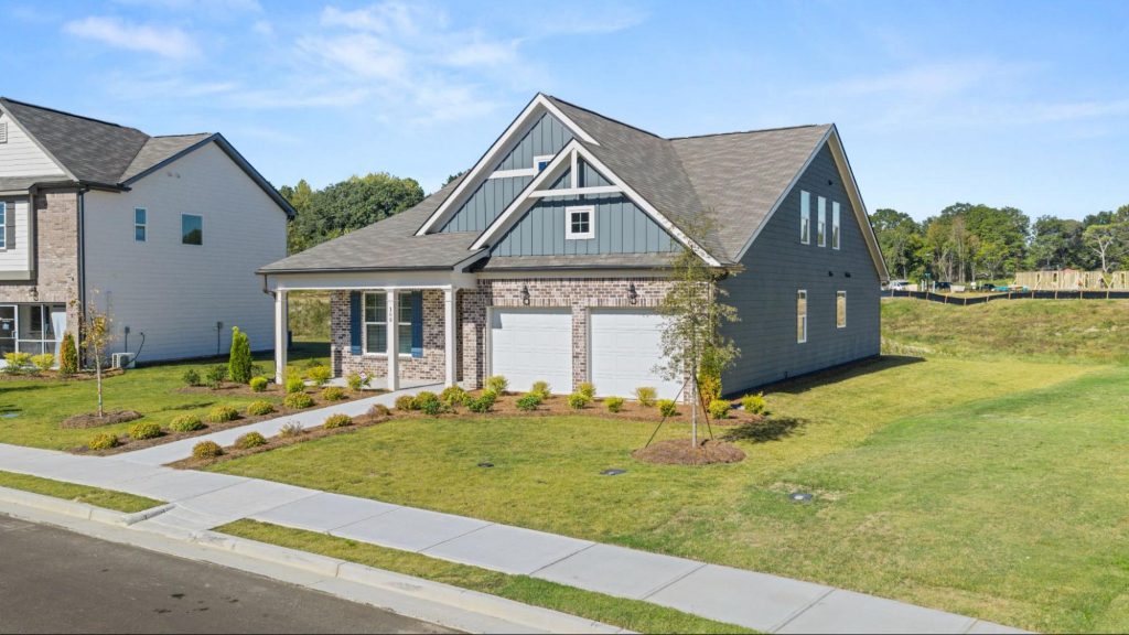 Single-family home in Hillbrooke Preserve neighborhood demonstrating the maintained appearance of HOA communities